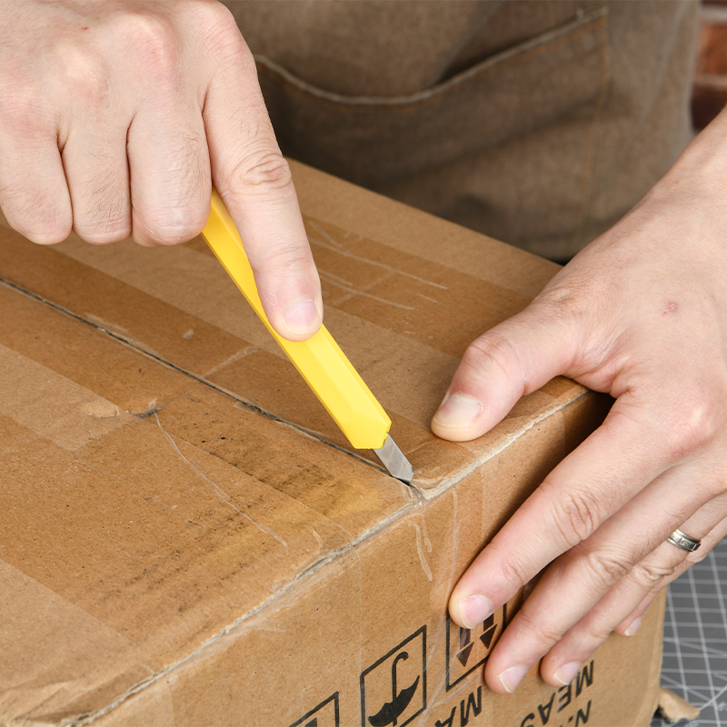 Snap-off blade knife 9 mm