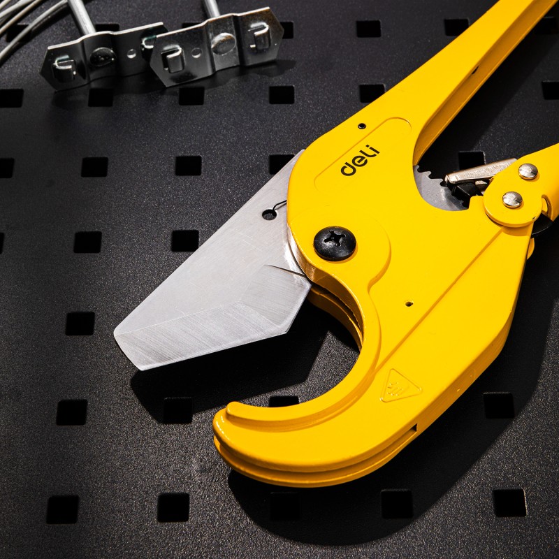 Մկրատ մետաղապլաստե խողովակի 63 մմ