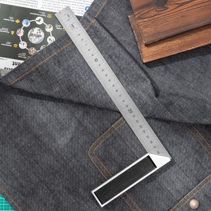 Անկյունաչափ քանոն 300 մմ