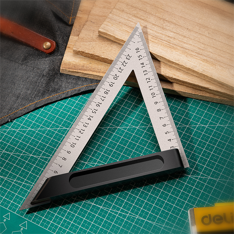 Անկյունաչափ քանոն 150 մմ