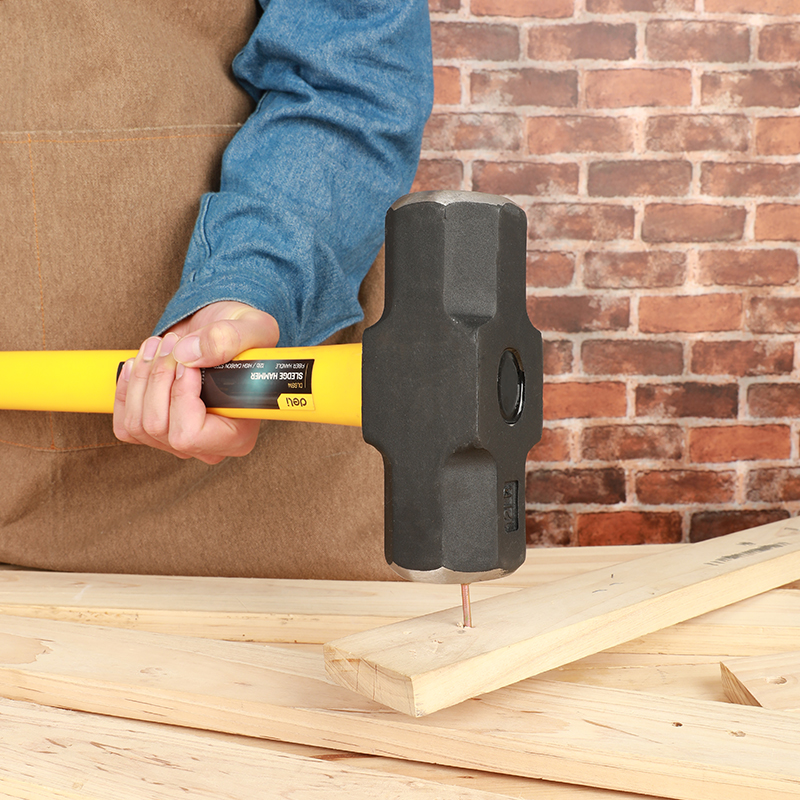 Մուրճ 12 ֆունտ