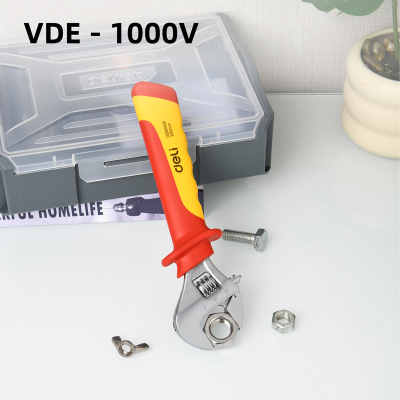 Adjustable wrench 150 mm